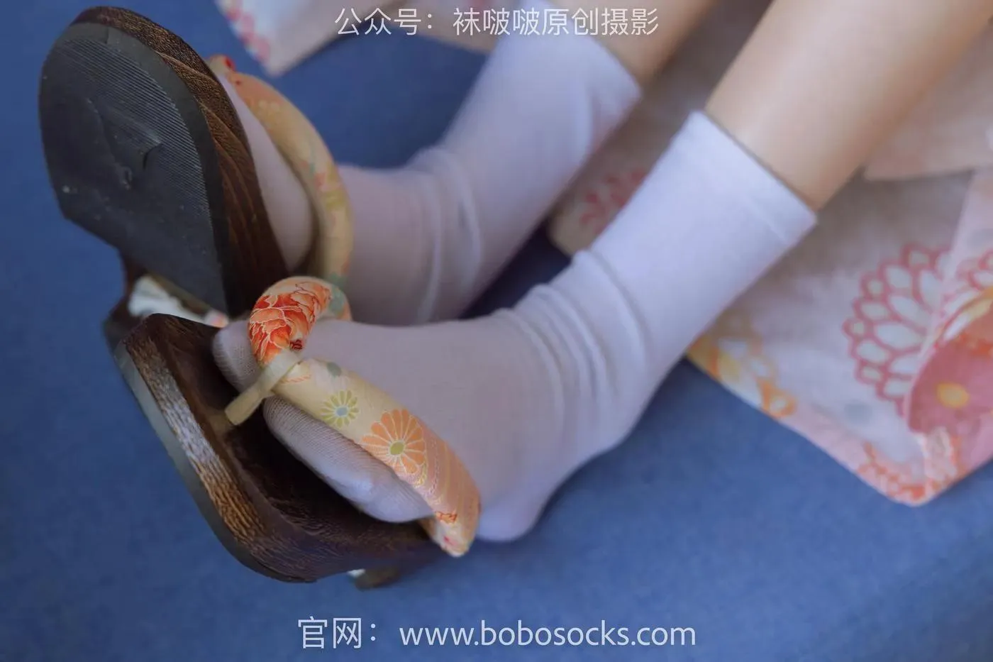 [BoBoSocks袜啵啵]NO.137 稚予-木屐、分指白棉袜、裸足、和风浴衣 [170P]插图7